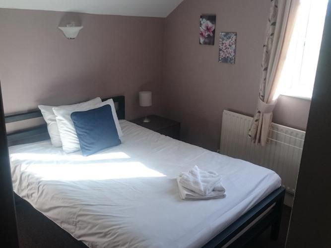 Shoulder Of Mutton Hotel Milton Keynes Bagian luar foto