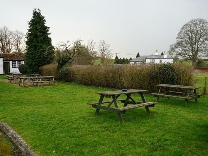 Shoulder Of Mutton Hotel Milton Keynes Bagian luar foto